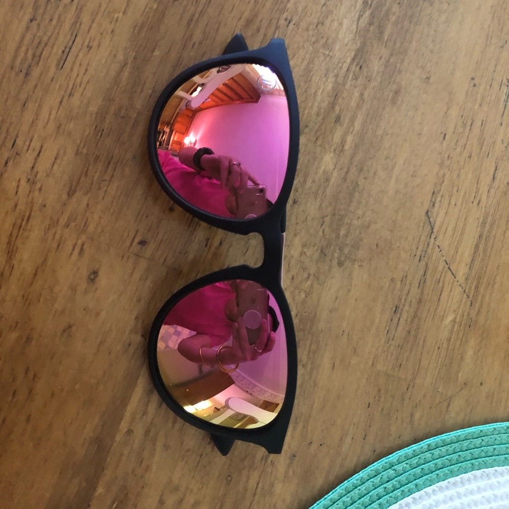 Blenders eyewear sunglasses NEVER WORN